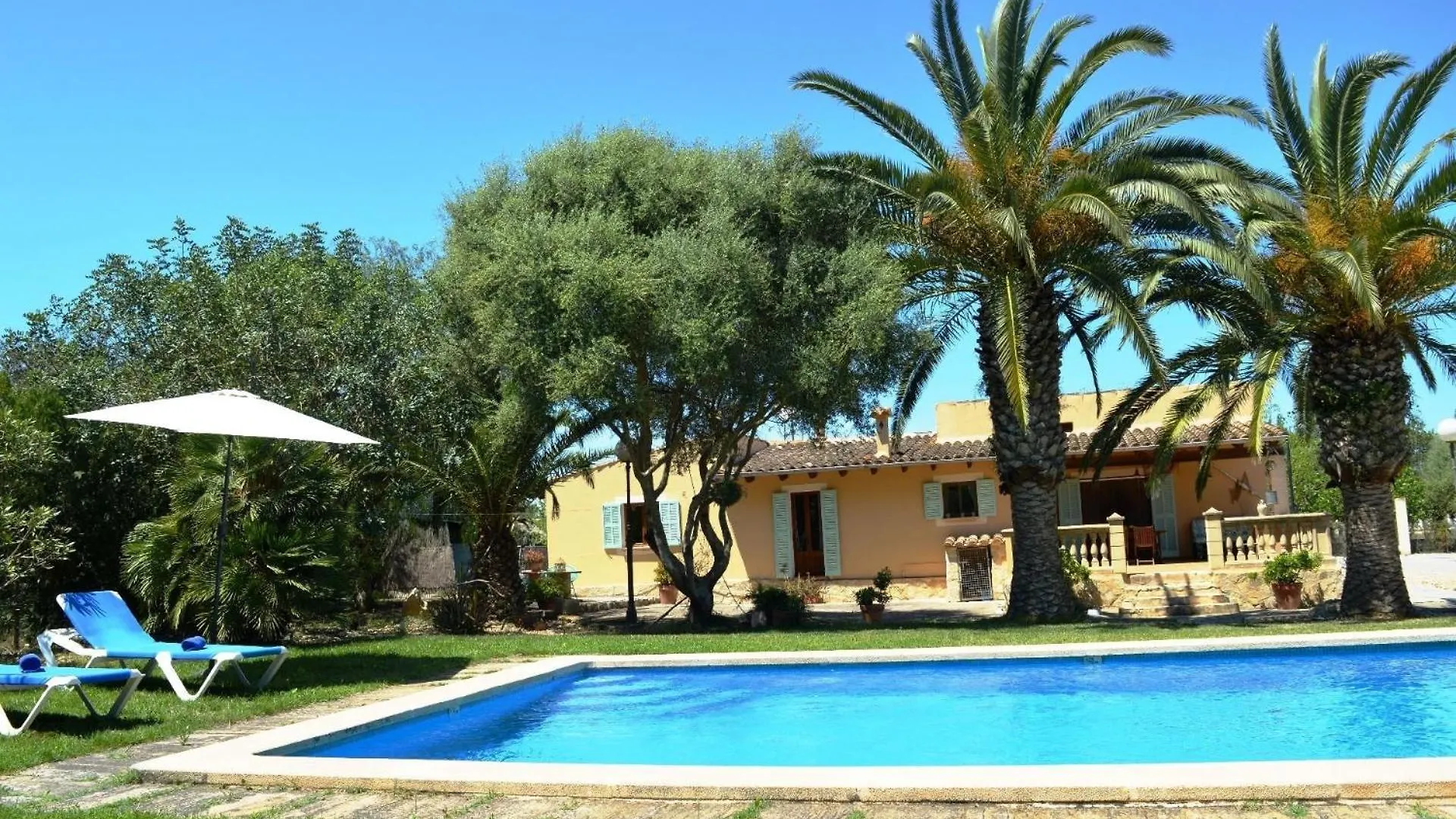 Finca Es Garballons, Landhaus Im Mallorquinischen Stil, Umgeben Von Natur contacts